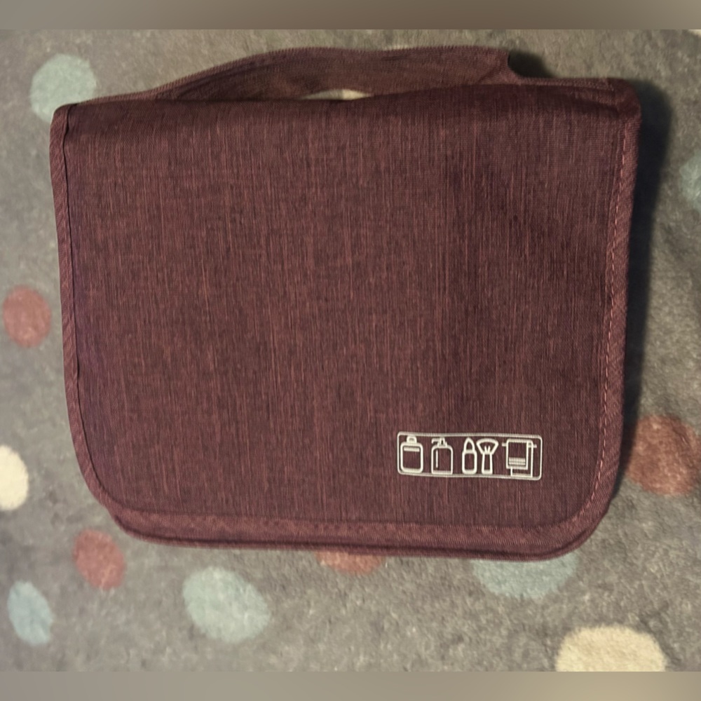 Travel toiletry bag